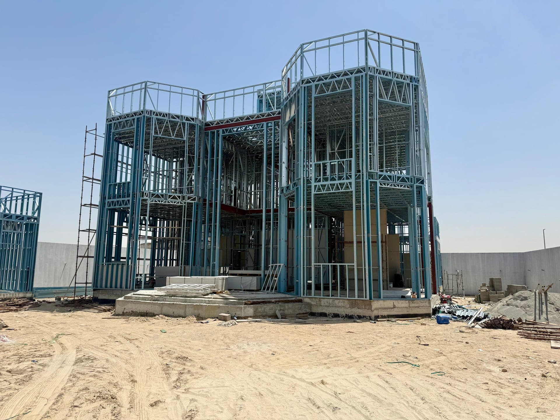 الإنشاءات المعدنية (SC Steel / LGS)