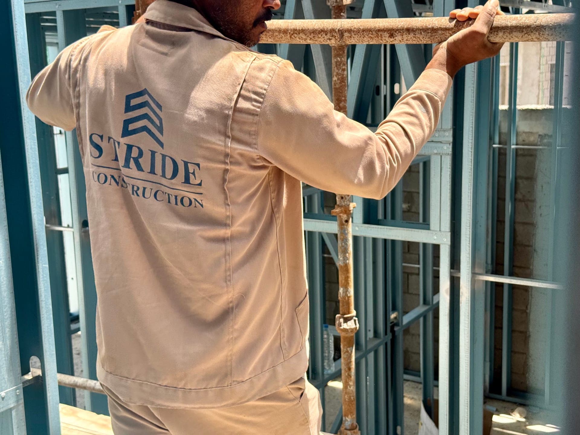 فريق STRIDE في الموقع